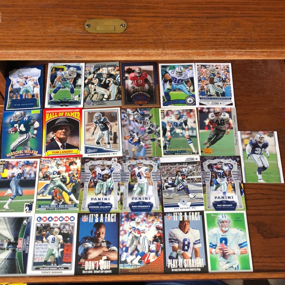 25 Dallas Cowboys Football Card lot